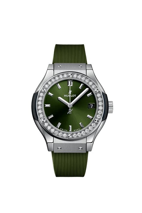 hublot classic fusion titanium diamonds 33mm